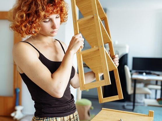 Meble na wymiar – ile naprawdę kosztują fronty kuchenne dobrej jakości?